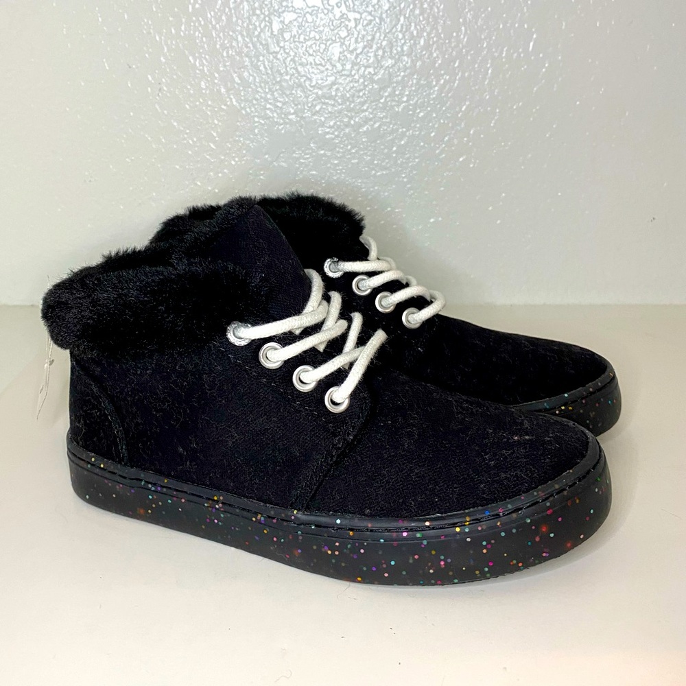 NWT Black boots